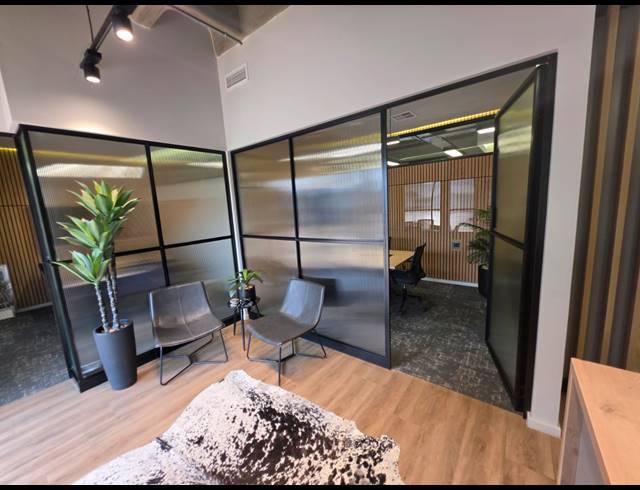 115M² OFFICE TO LET IN BALLITO DISTRICT